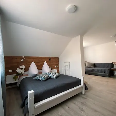 Karpats'kyi Kalejdoskop 3* Slawske