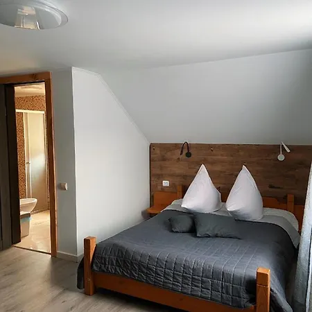 Karpats'kyi Kalejdoskop 3* Slawske